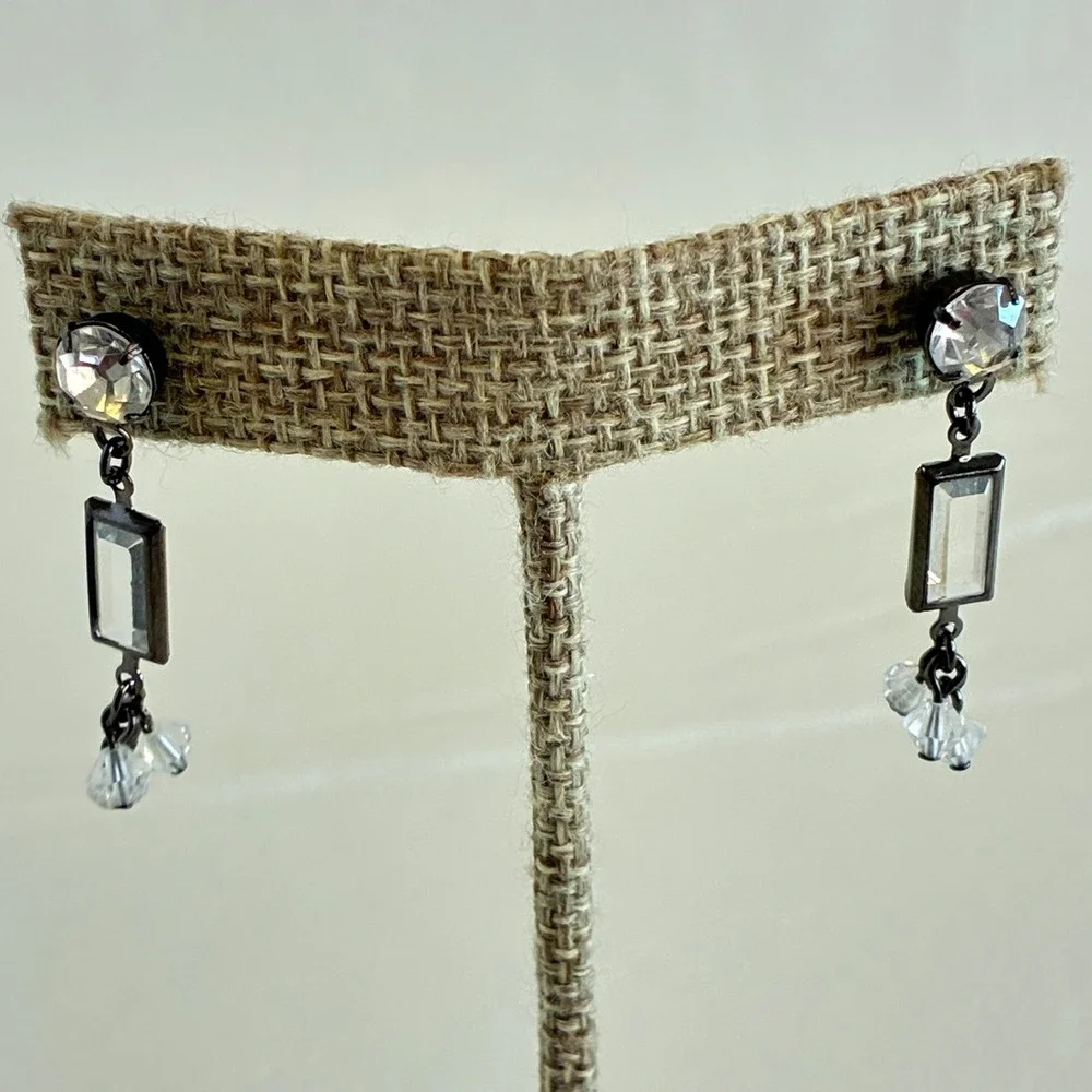 Rhinestone‎ Dangle Drop Earrings Gunmetal Clear Crystal Geometric Cheryl Reis
